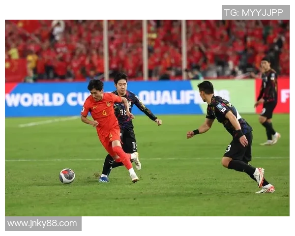 东亚杯男足精彩对决中国队迎战日本队直播全程回顾与分析 东亚杯男足精彩对决中国队迎战日本队直播全程回顾与分析