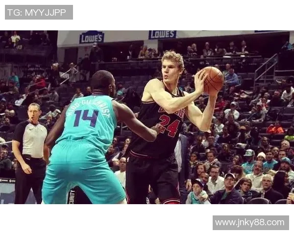 劳里马尔卡宁:从新星崛起到全明星的篮球之路与未来展望 劳里马尔卡宁:从新星崛起到全明星的篮球之路与未来展望